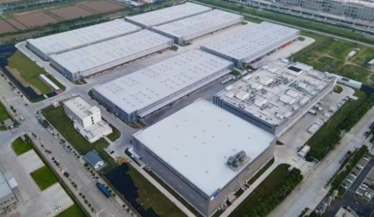 混凝土钢纤维企业马克菲尔打造高质量冷链物流仓储地坪解决方案