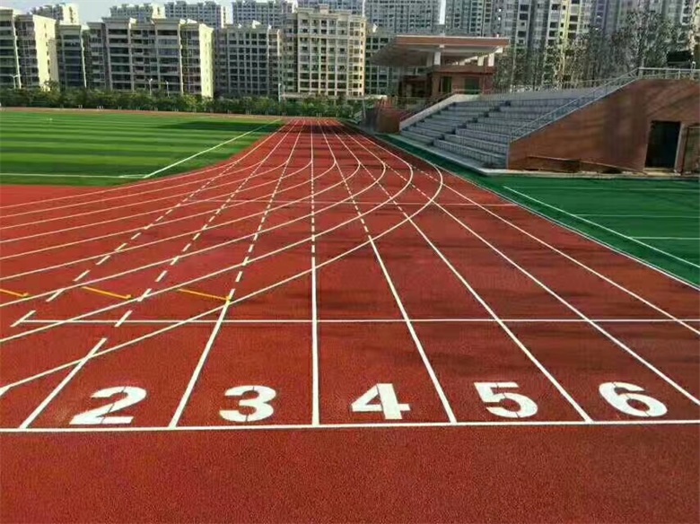 塑胶跑道的特点及适用范围