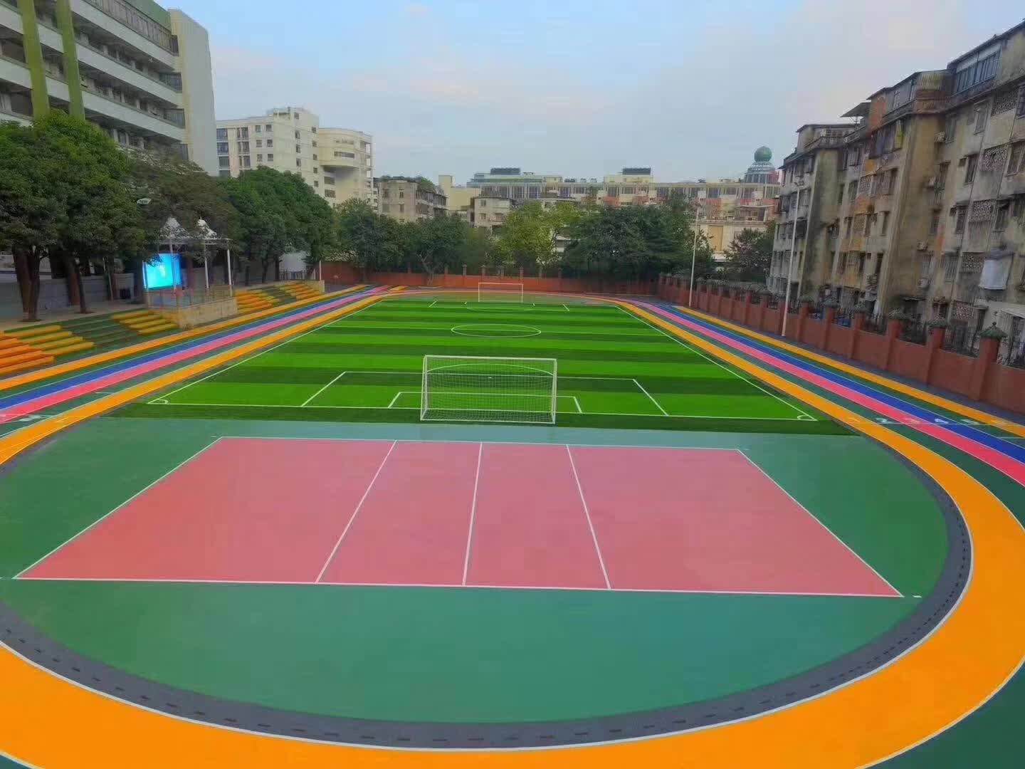 全国首条大型体育场外围塑胶跑道将建成平博pinnacle